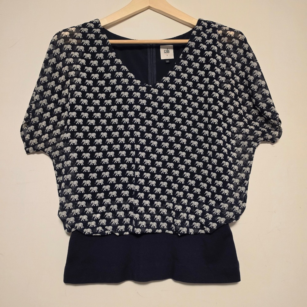 Cabi Elephant Print Layered Blouse Navy Blue White Short Sleeve Top Size Small